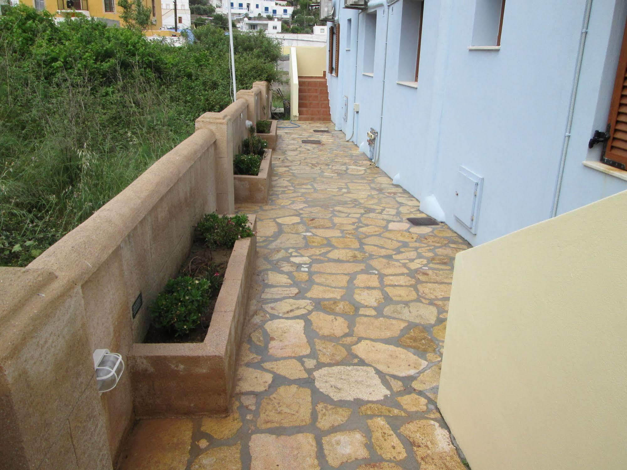 Anemi Leros Apartments Panteli المظهر الخارجي الصورة